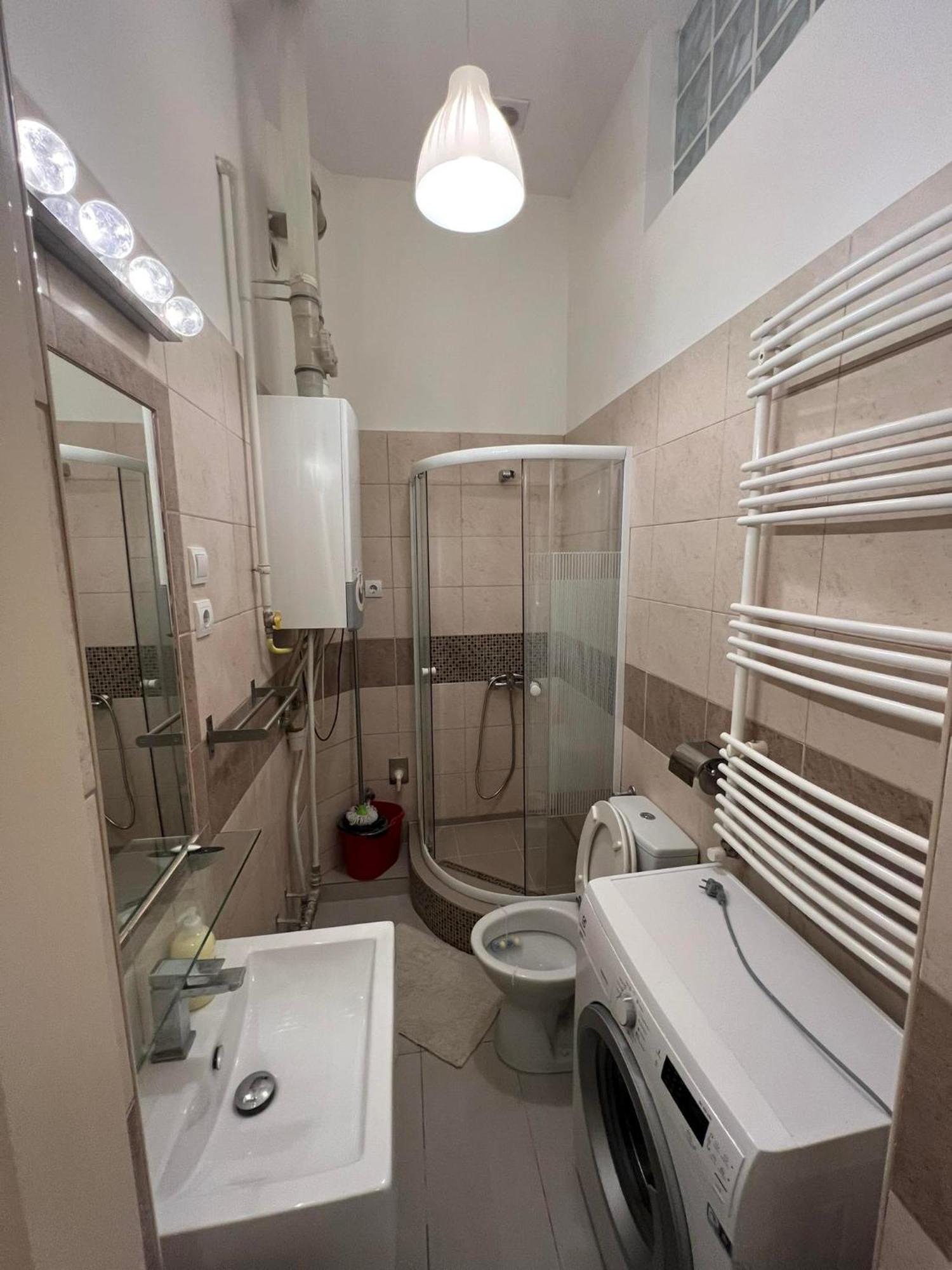 Goldensun Apartment Budapest Kültér fotó